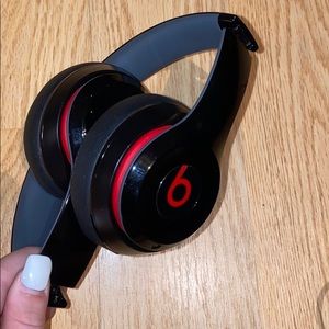 Beats by Dre Wireless Headphones